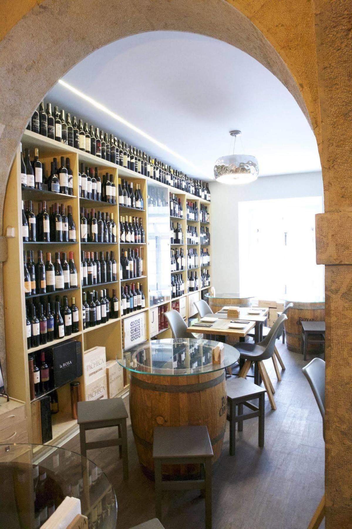 Vandrerhjem G&b - And Wines *